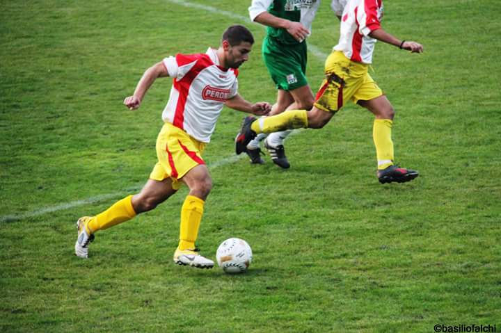 Calcio 2a Categoria girone G. Paolo Crobu sigla a Burgos il gol numero 150 con la maglia del Sedilo