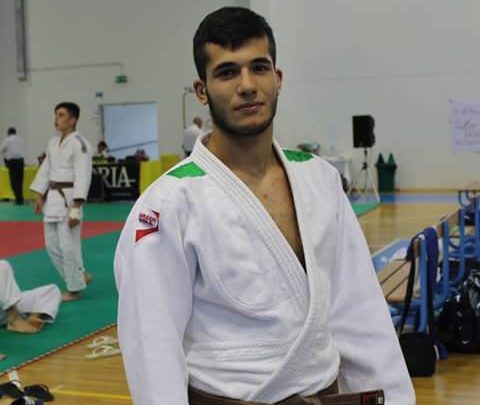 DAVIDE PINNA DELLO JUDO CLUB ABBASANTA TRASCINA LA RAPPRESENTATIVA SARDA CADETTI AL SUCCESSO NEL TORNEO INTERREGIONALE A GOLFO ARANCI