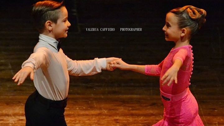 Grande successo a Paulilatino per lo spettacolo “danziamo in teatro”.