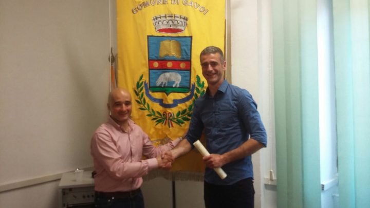 Roberto Mele capitano-bandiera del Taloro è cittadino onorario di Gavoi