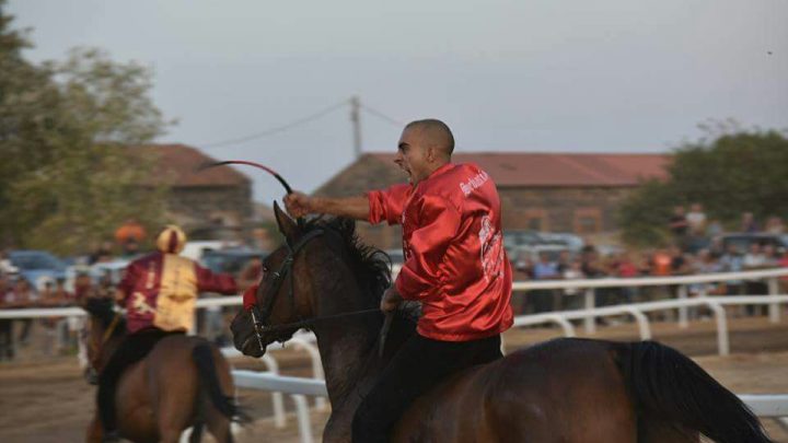 Ippica. In un Palio spettacolare vince a Paulilatino su Chinau de “Santu Diadoru” con il fantino Bastiano