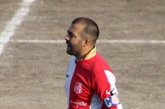 Calcio 2a Categoria G. Il capitano dell’Aidomaggiorese Danilo Piras “fa le carte” al campionato