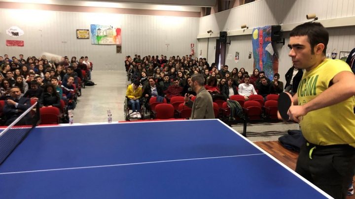 Il Progetto TennistavolOltre arriva al Liceo Galilei di Macomer