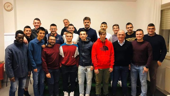 Tutti i nomi degli 11 arbitri di calcio “diplomati” nella sezione di Oristano