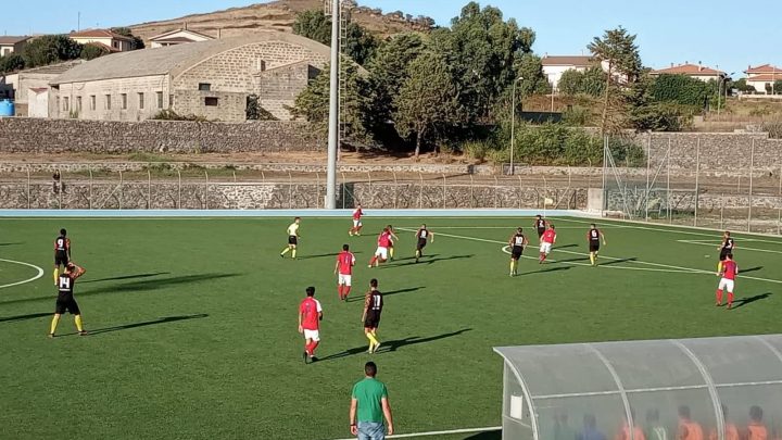 CALCIO ECCELLENZA/ Mattia ( doppietta) e Davide Caddeo fissano lo 0-3 per  la prima vittoria stagionale con il Bosa