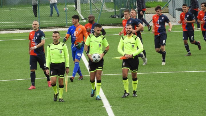 CALCIO ECCELLENZA/ Non si disputano oggi Monastir – Idolo ( per lutto) e Ilva – Castiadas ( crisi  societaria degli ospiti): in testa spicca il match Bosa – Ferrini 8 a Bonorva)