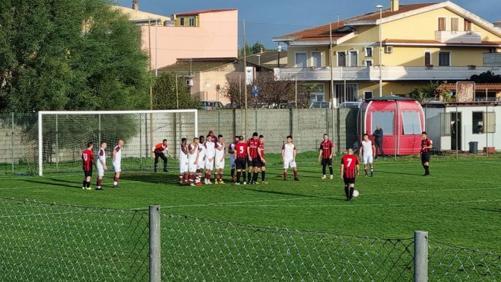 CALCIO 1A CATEGORIA/ L’Abbasanta raggiunta al 93′ nel derby con l’Atletico San Marco Cabras: termina 2-2